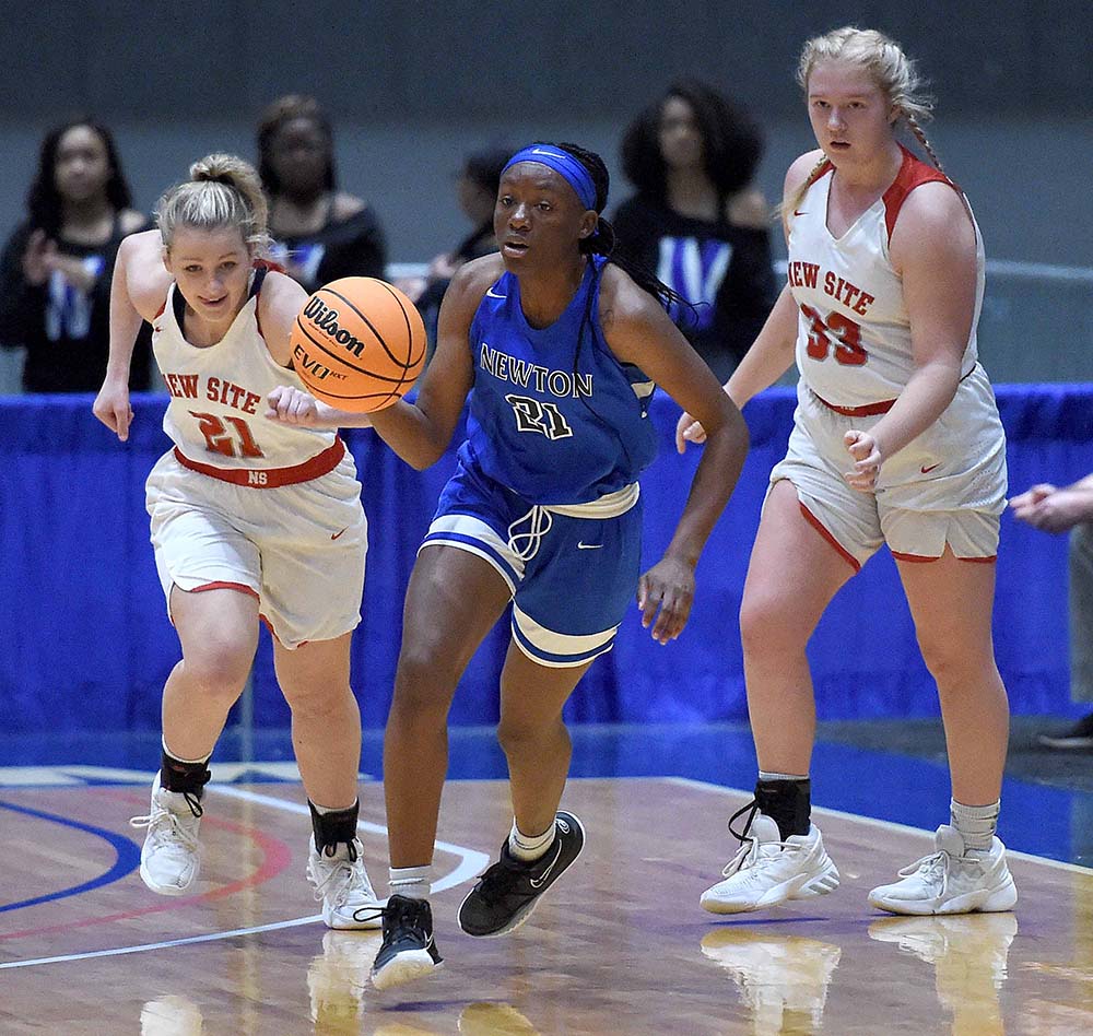 Newton's Ja'Leah Hickmon (21) handles the ball against New Site at the MHSAA State Basketball Tournament  semifinals on Tuesday, March 2, 2021, at the Mississippi Coliseum in Jackson, Miss.