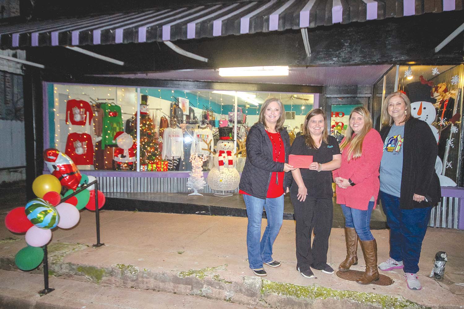 The Decatur Women’s Progressive Club recently held its Christmas decorations contest. Brae Brae’s Boutique won 1st place in the business category. Brent Maze/The Appeal