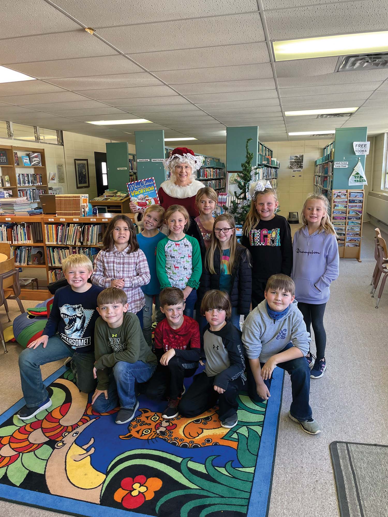 Pictured are, Kneeling -Front Row- Caleb Wyatt, Stryker Hollingsworth, Mason Savell, Parker Burt, Anthony Wood, Back Row - Standing - Jenna Glover, Jane Gilmer, Tana McCullough, Bella Bishop, Anslie Gipson, Tinleigh Thompson, Parker French | Submitted Photo